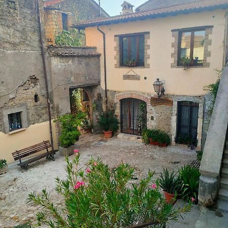 Il Cortile Del Castello Hotel Capena Exterior photo