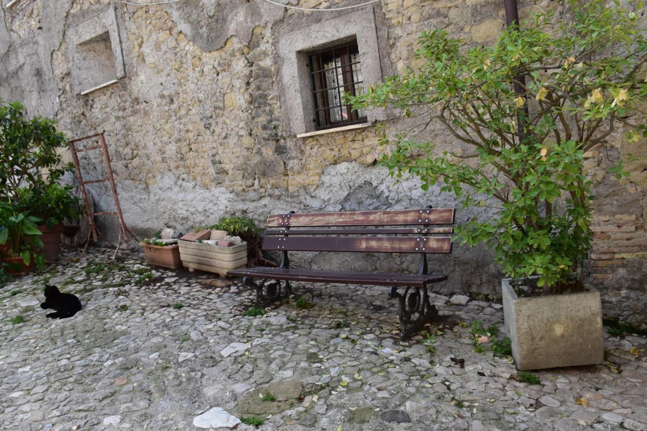 Il Cortile Del Castello Hotel Capena Exterior photo