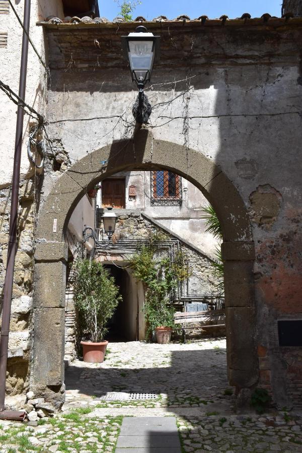Il Cortile Del Castello Hotel Capena Exterior photo