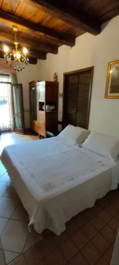 Il Cortile Del Castello Hotel Capena Room photo