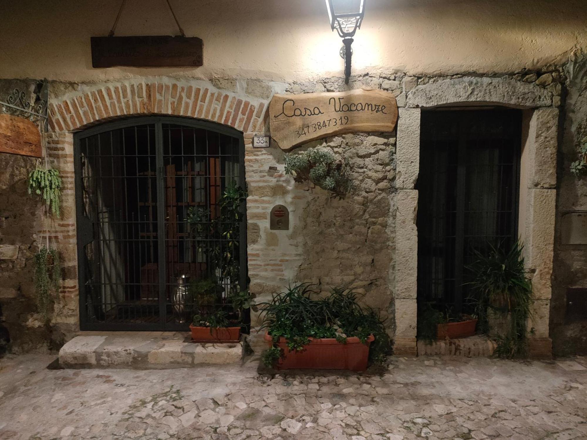 Il Cortile Del Castello Hotel Capena Exterior photo