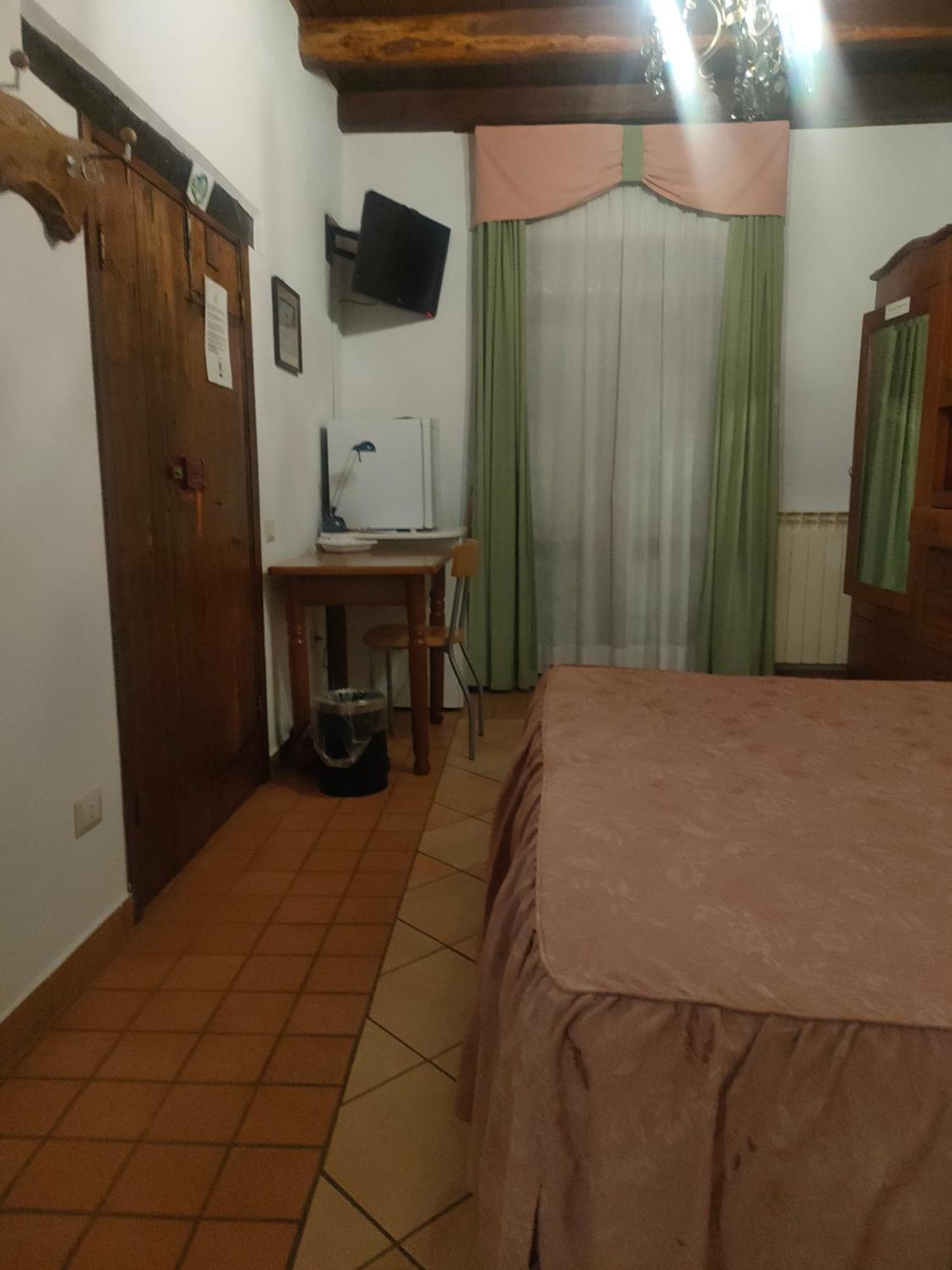Il Cortile Del Castello Hotel Capena Exterior photo